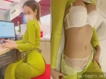 Persetan dengan resepsionis hotel lezat yang menyukai seks terbaik